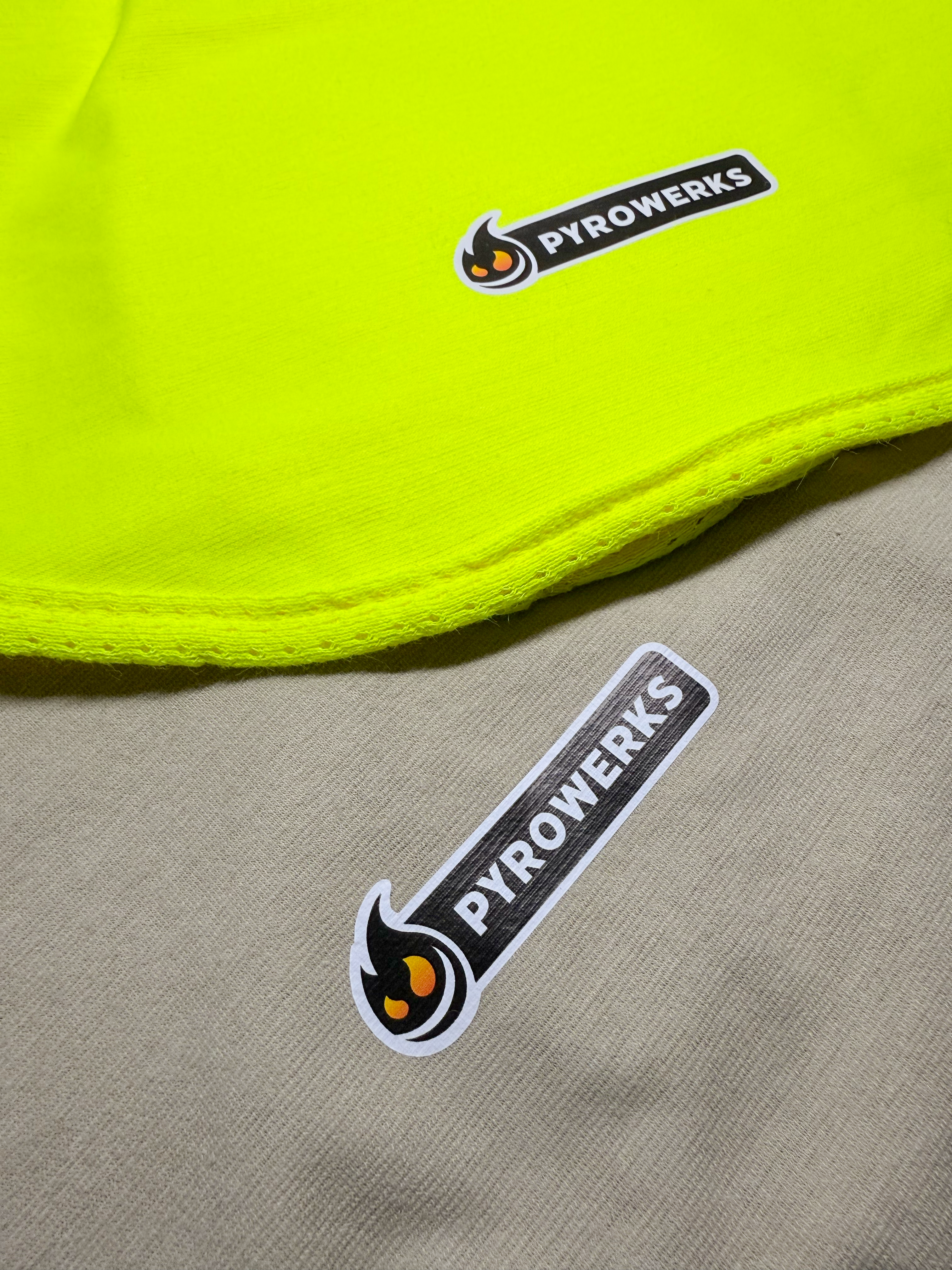 PYROWERKS Hi Vis FR Cooling Neck Shade, 13 cal/cm²