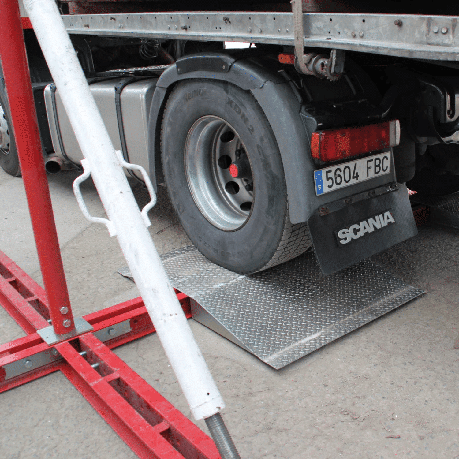 Tie Down Alsipercha Counterweight System