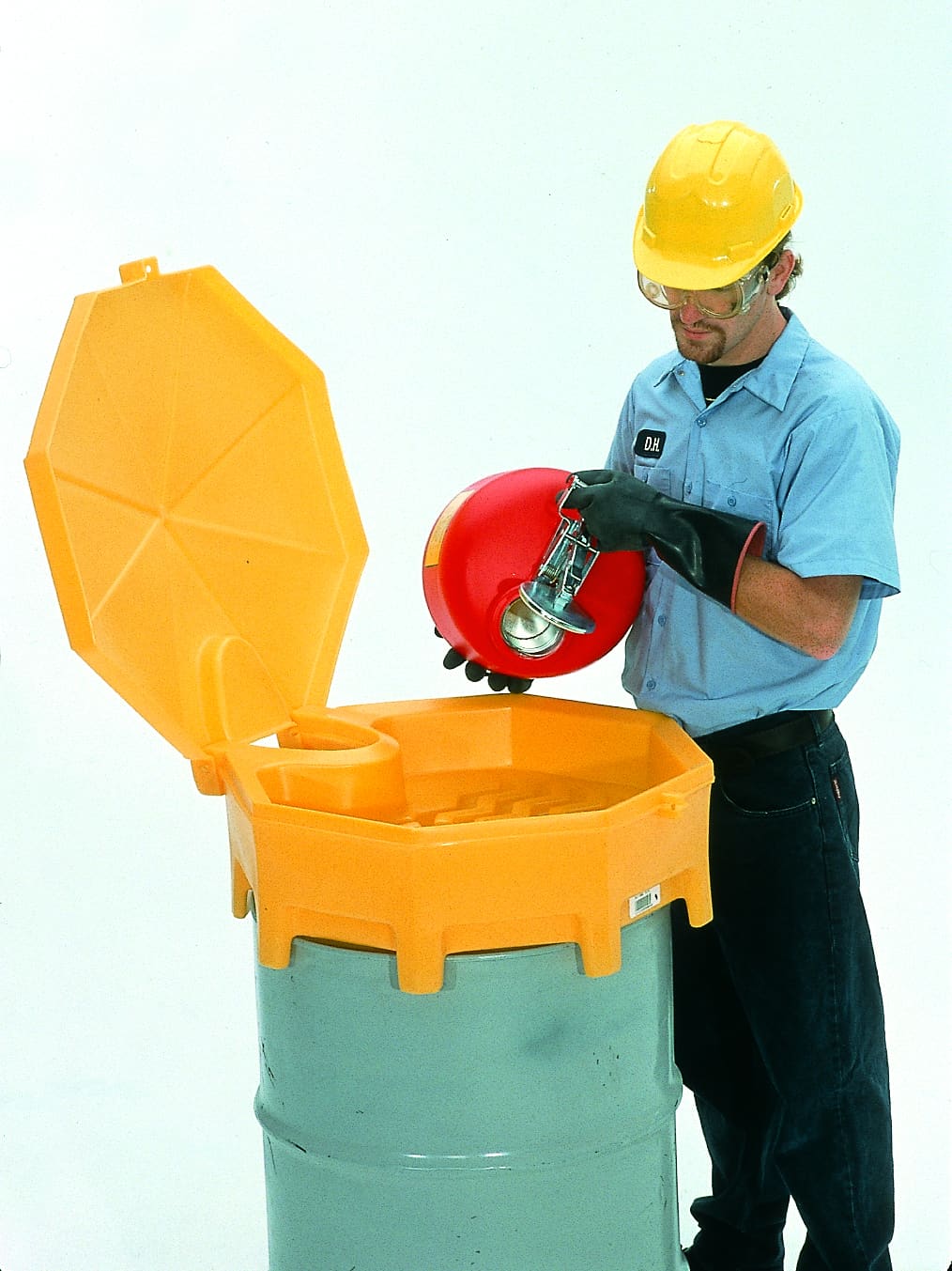 UltraTech 0499 Ultra-Global Funnel with Hinged Cover